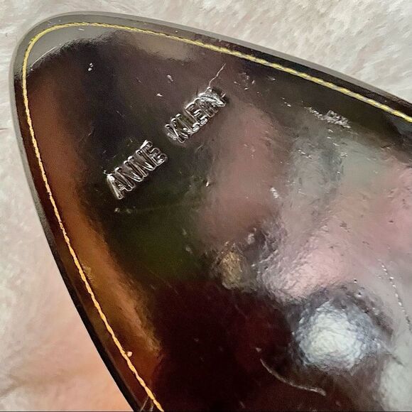 💥Host Pick!💥 Vintage NWOT 1980s Anne Klein Red Suede Pumps Gold Braid Accent - Picture 11 of 13